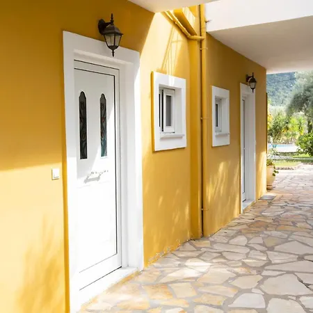 Elitsa Feriehus Nydri (Lefkada)